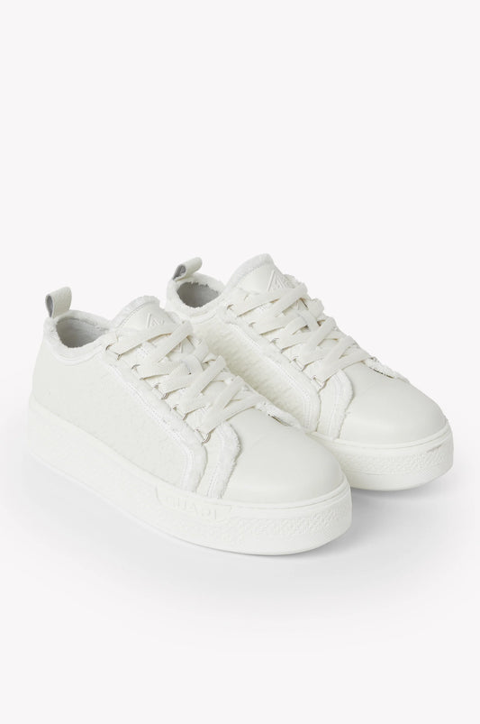 Guapi - Ghost White Void