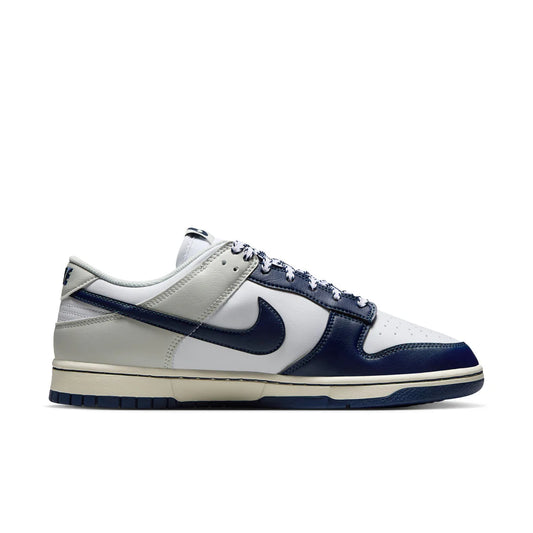Nike Dunk Low Retro New York Yankees